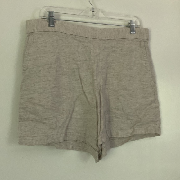 Banana Republic (2 pair) linen shorts, size L - Picture 9 of 16